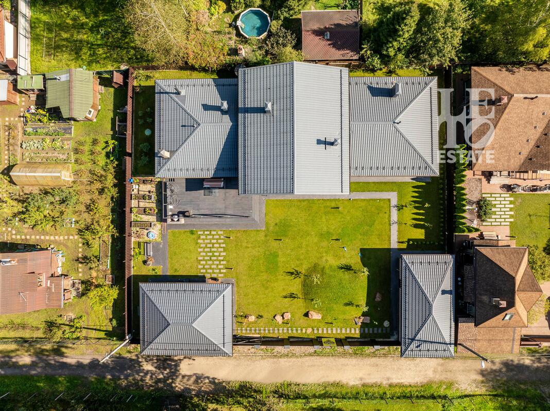 2-этажный коттедж 302 м² с отделкой