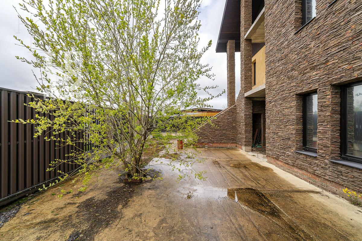 2-этажный коттедж 500 м² без отделки