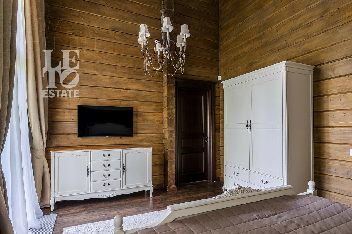 2-этажный коттедж 420 м² с отделкой