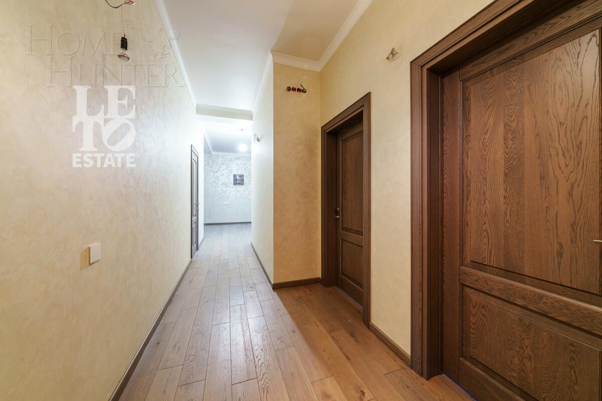 2-этажный коттедж 400 м² с отделкой