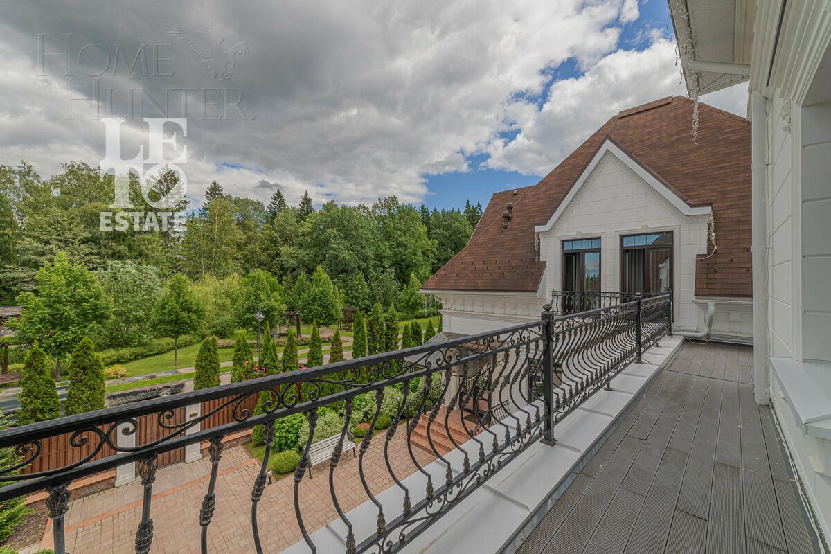 3-этажный коттедж 1 200 м² с отделкой