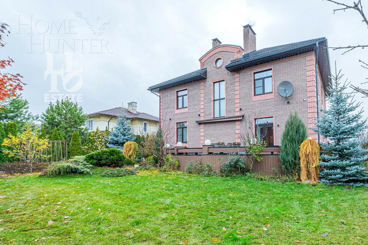 2-этажный коттедж 520 м² с отделкой