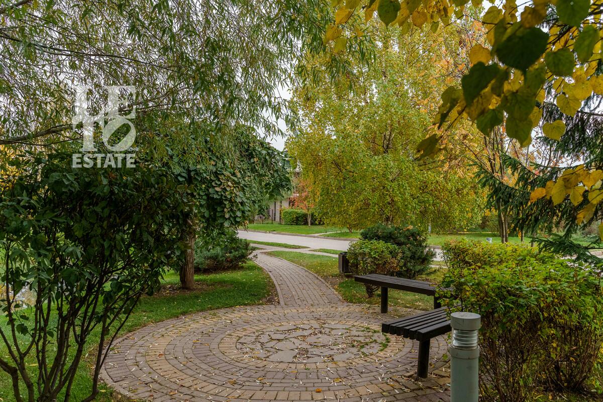 2-этажный коттедж 400 м² с отделкой