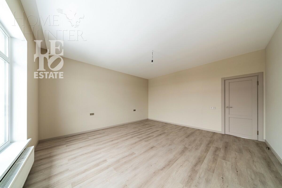 2-этажный коттедж 240 м² с отделкой