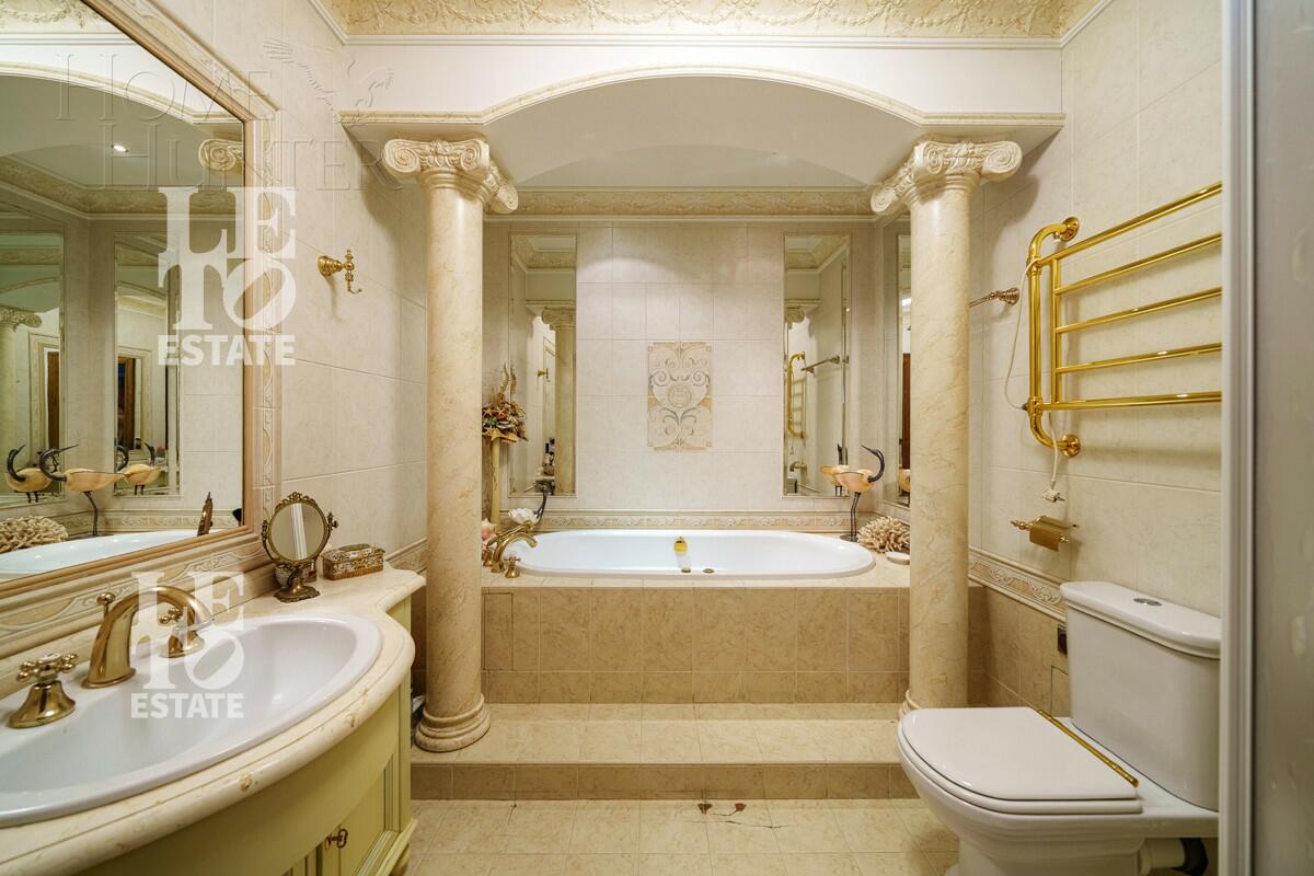 3-этажный коттедж 850 м² с отделкой