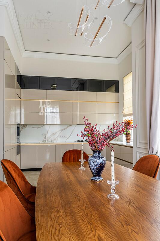 2-этажный коттедж 260 м² с отделкой