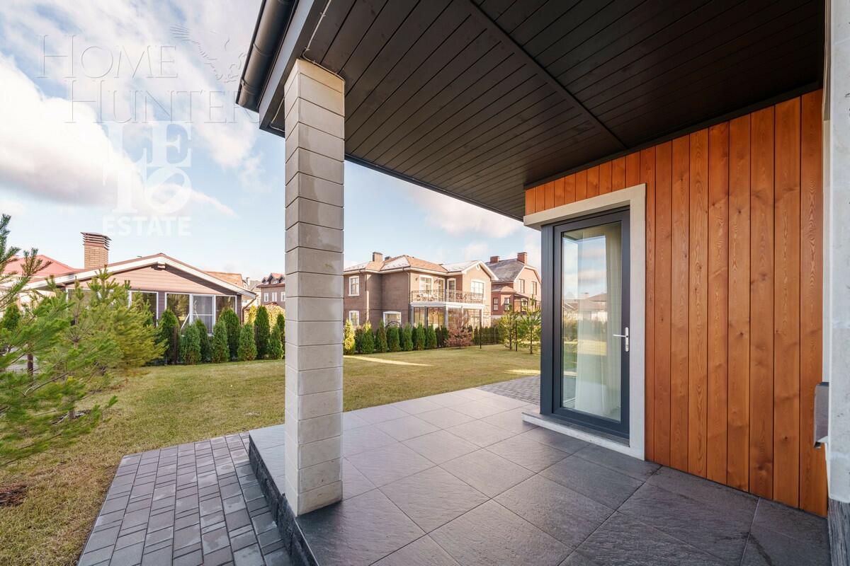 2-этажный коттедж 242.4 м² с отделкой