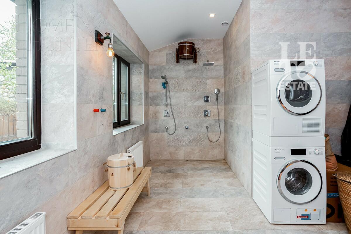 2-этажный коттедж 302 м² с отделкой