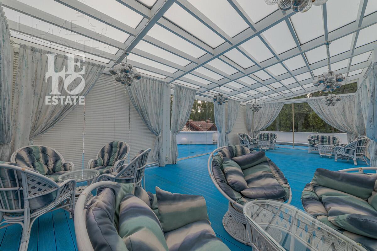 3-этажный коттедж 1 200 м² с отделкой