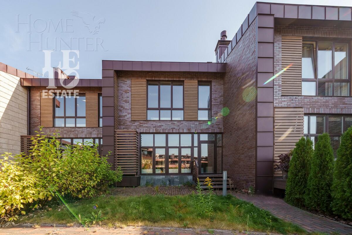 2-этажный таунхаус 270 м² без отделки