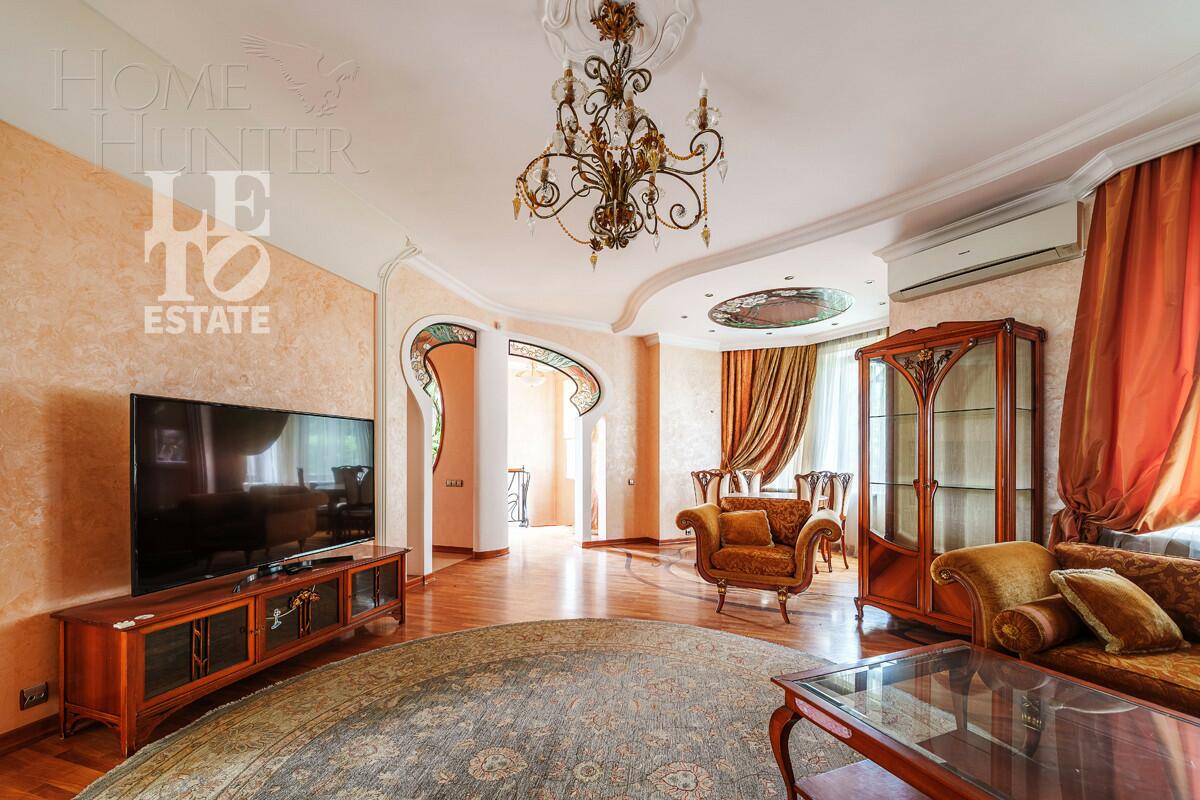 2-этажный коттедж 450 м² с отделкой