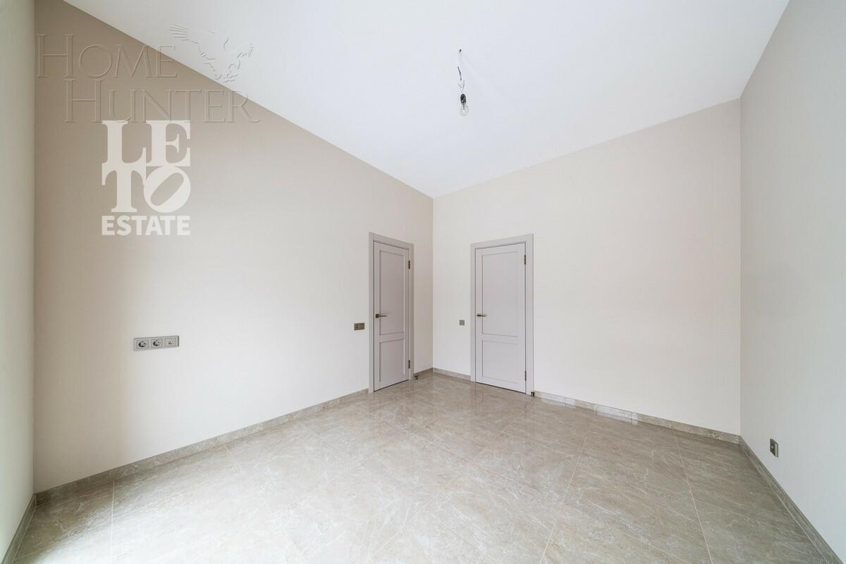 2-этажный коттедж 240 м² с отделкой