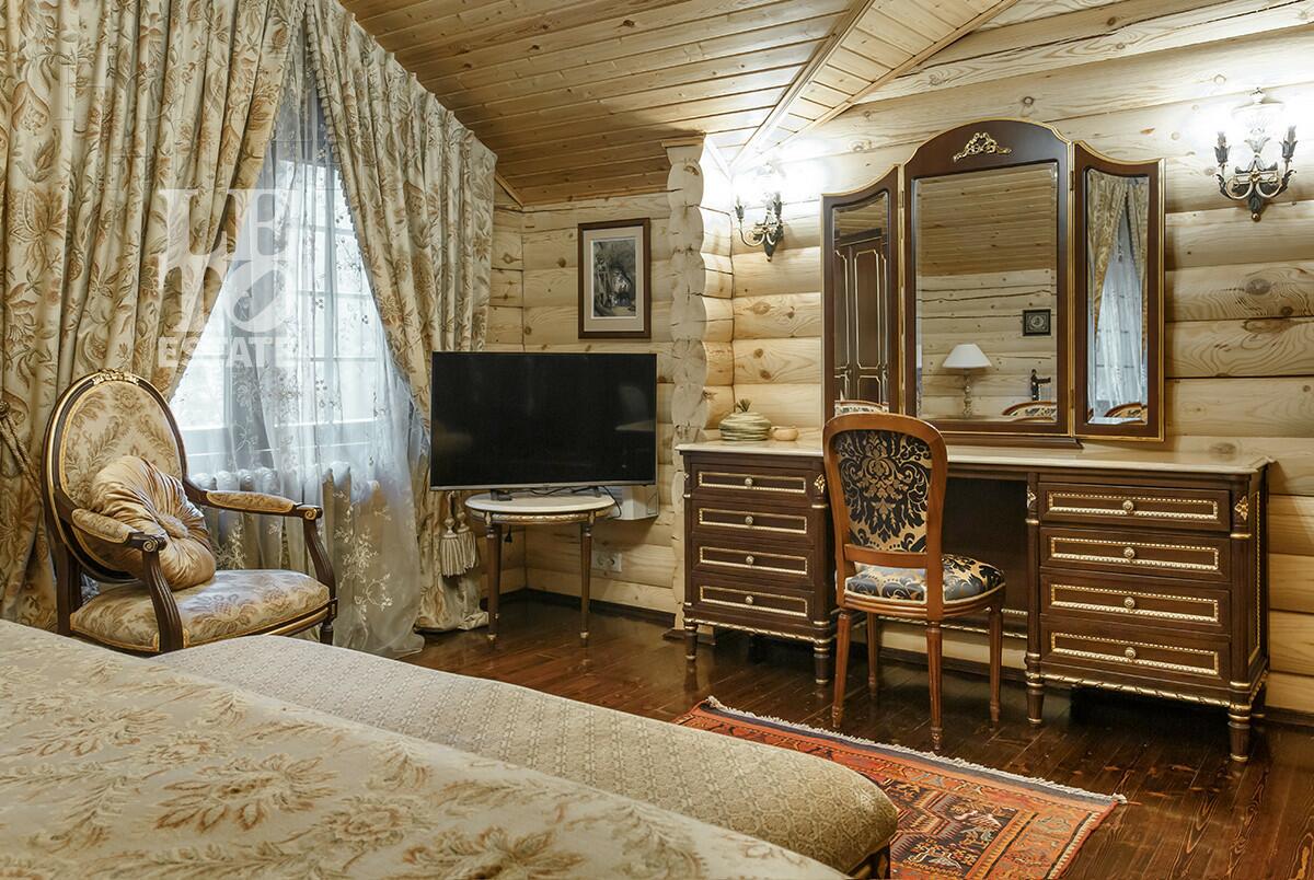 2-этажный коттедж 215.4 м² с отделкой