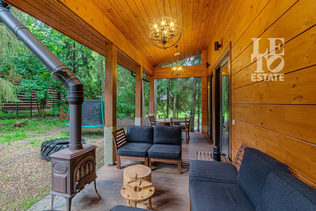 2-этажный коттедж 360 м² с отделкой