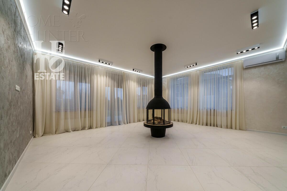 2-этажный коттедж 400 м² с отделкой