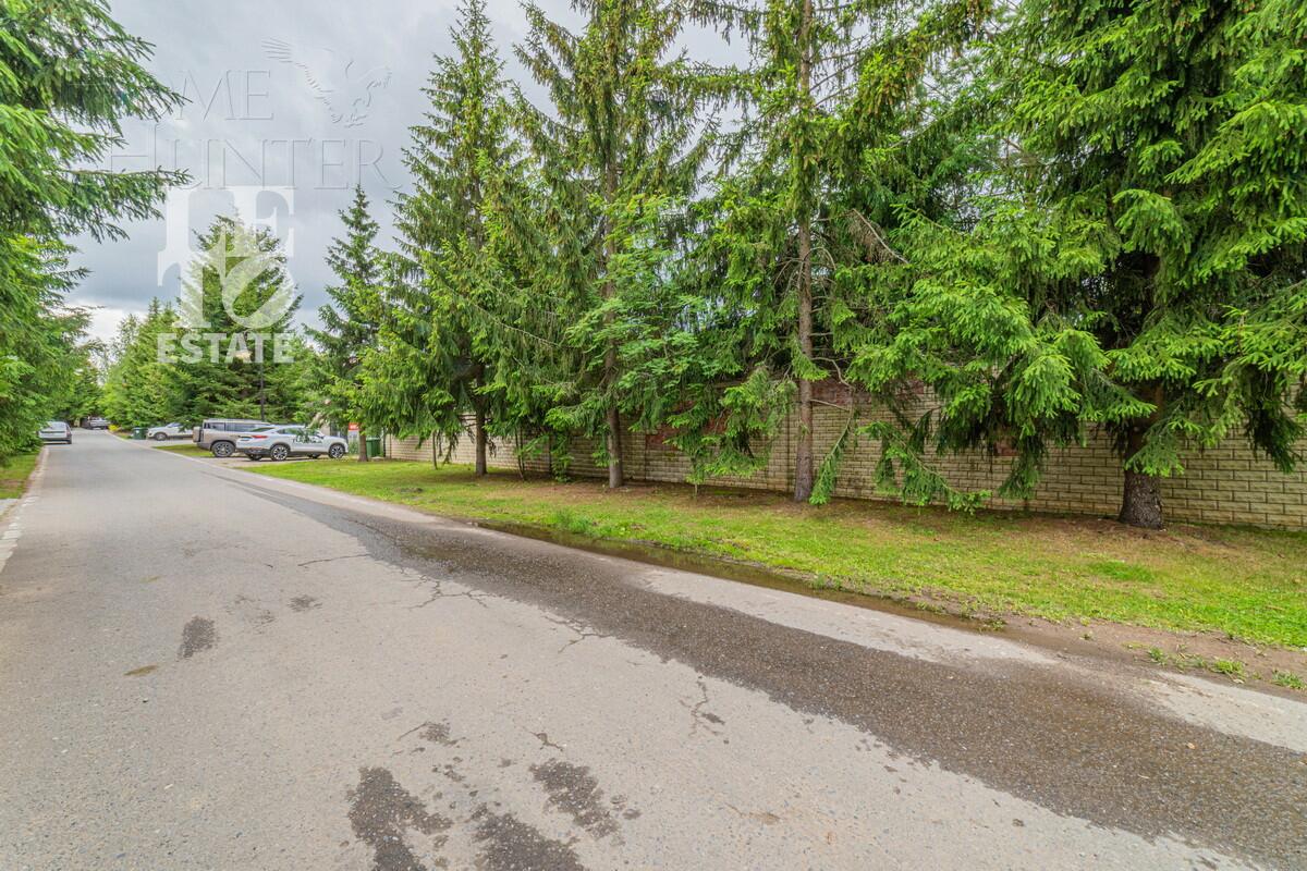 Участок 27 сот. в охраняемом поселке