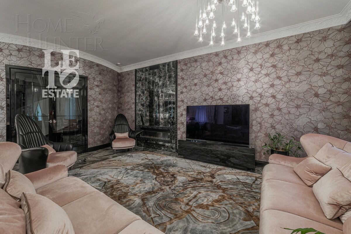 3-этажный коттедж 1 200 м² с отделкой