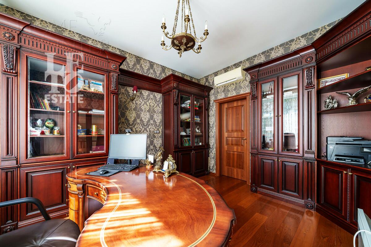 2-этажный коттедж 680 м² с отделкой