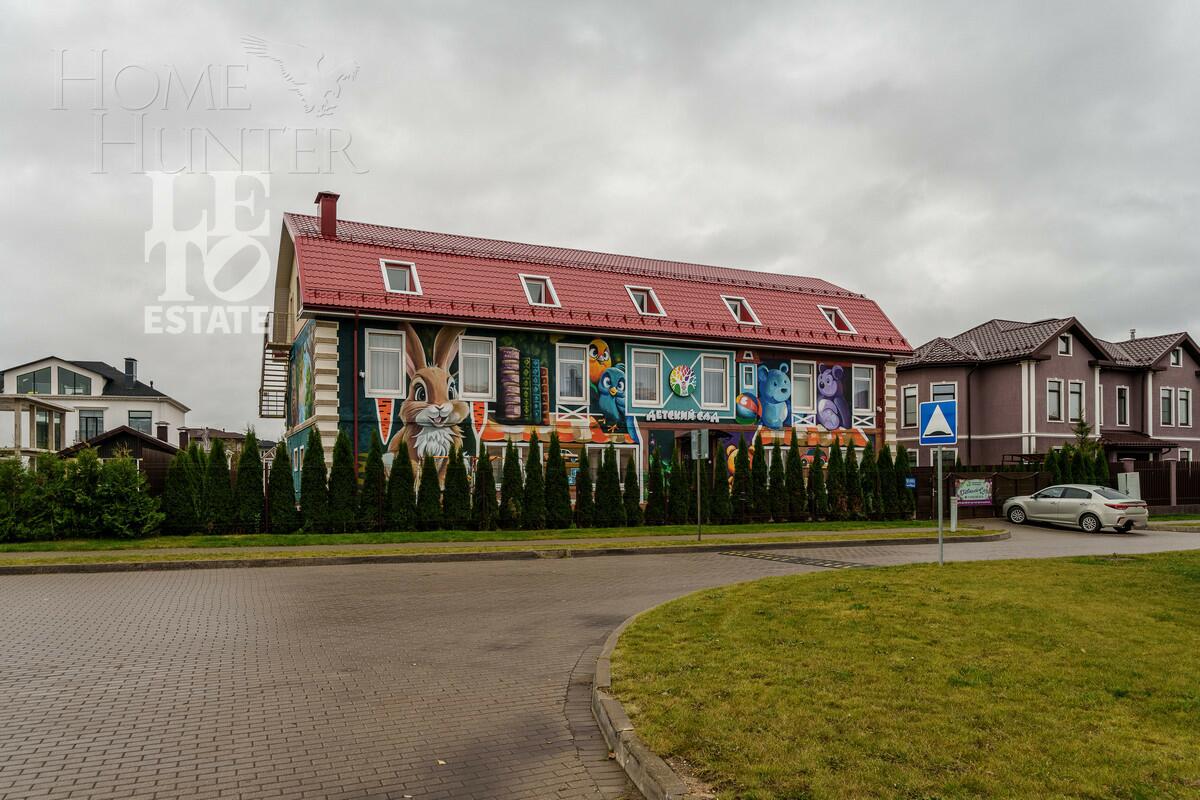 2-этажный коттедж 242.4 м² с отделкой