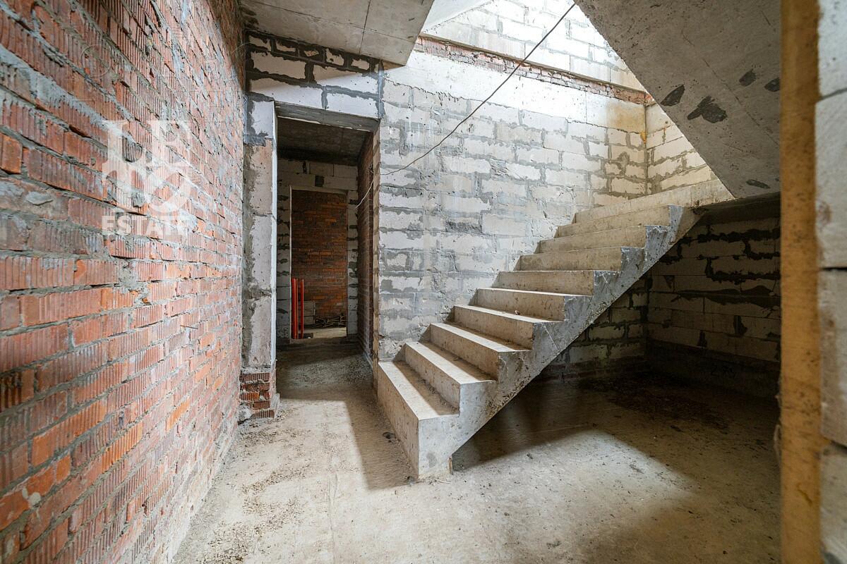 2-этажный коттедж 500 м² без отделки