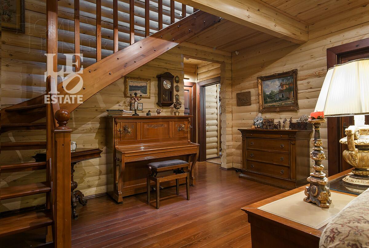 2-этажный коттедж 215.4 м² с отделкой