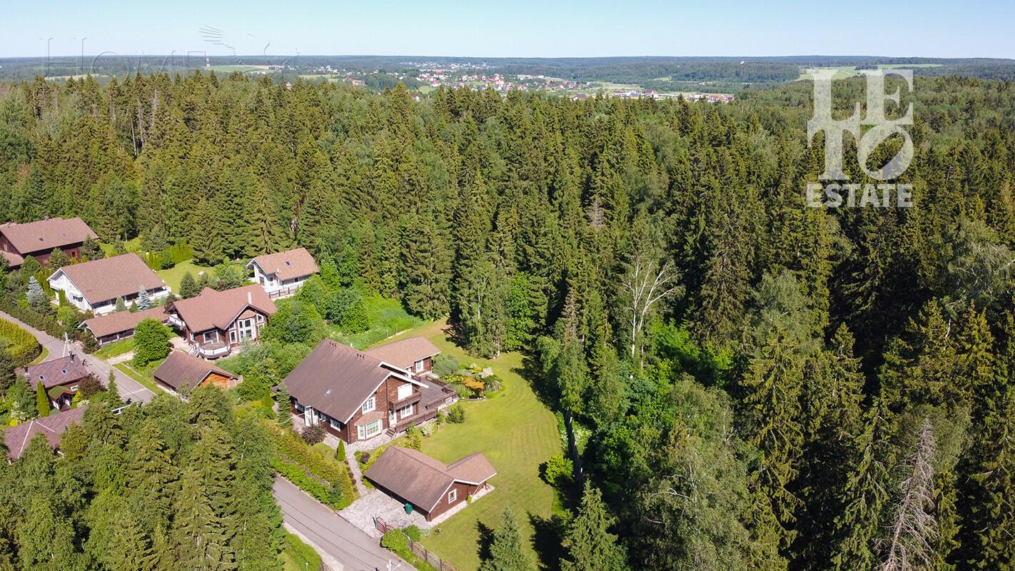 2-этажный коттедж 350 м² с отделкой