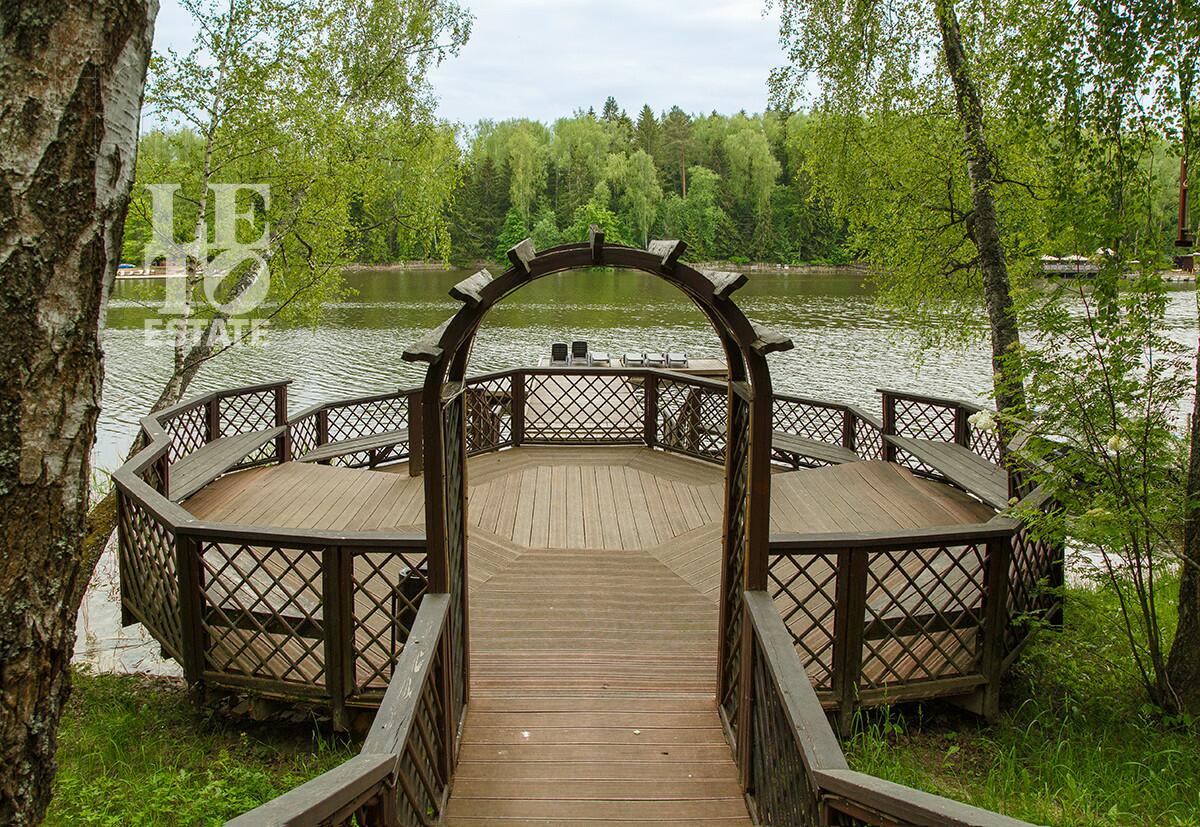 2-этажный коттедж 215.4 м² с отделкой