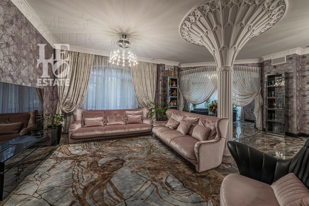 3-этажный коттедж 1 200 м² с отделкой