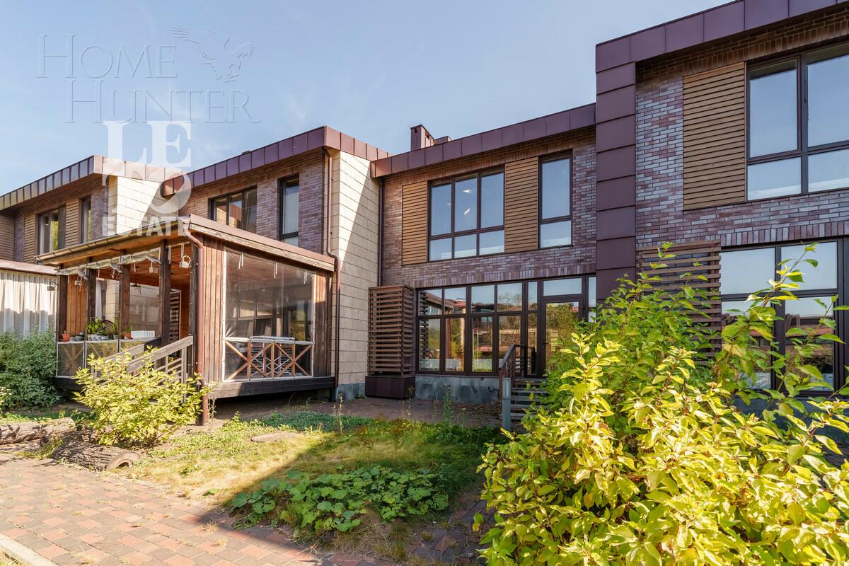 2-этажный таунхаус 270 м² без отделки