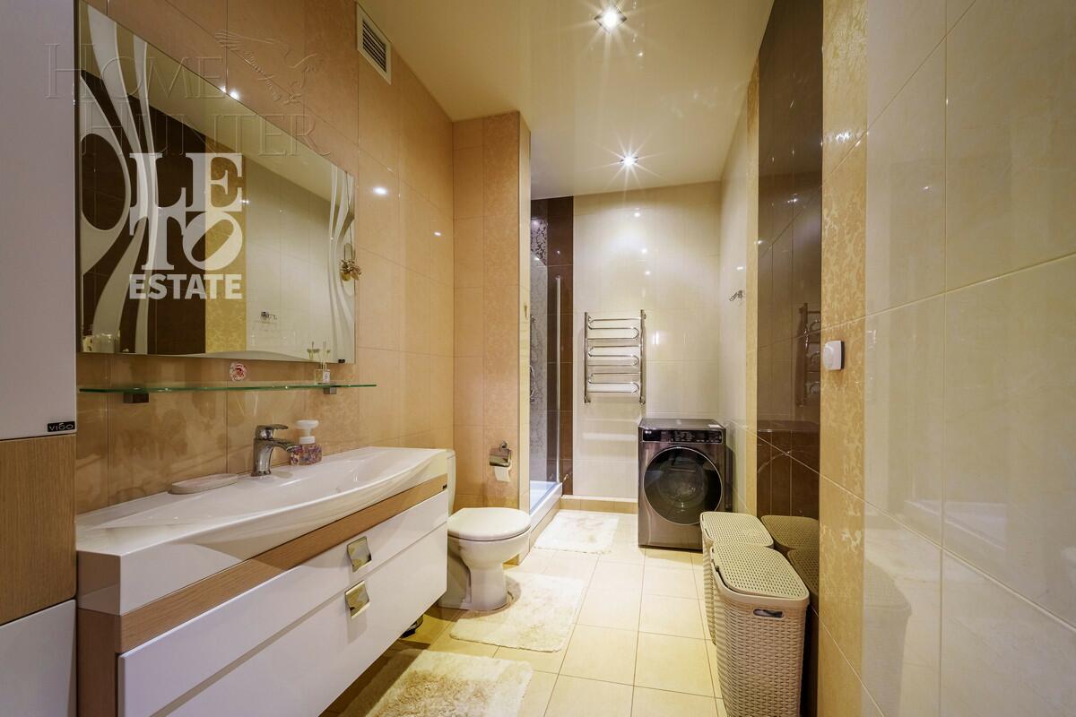 2-этажный коттедж 1 100 м² с отделкой