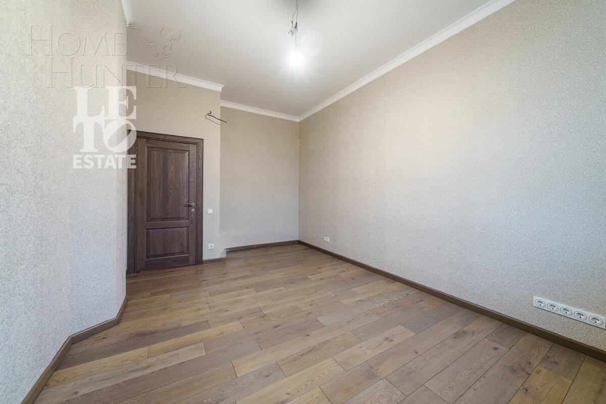 2-этажный коттедж 400 м² с отделкой