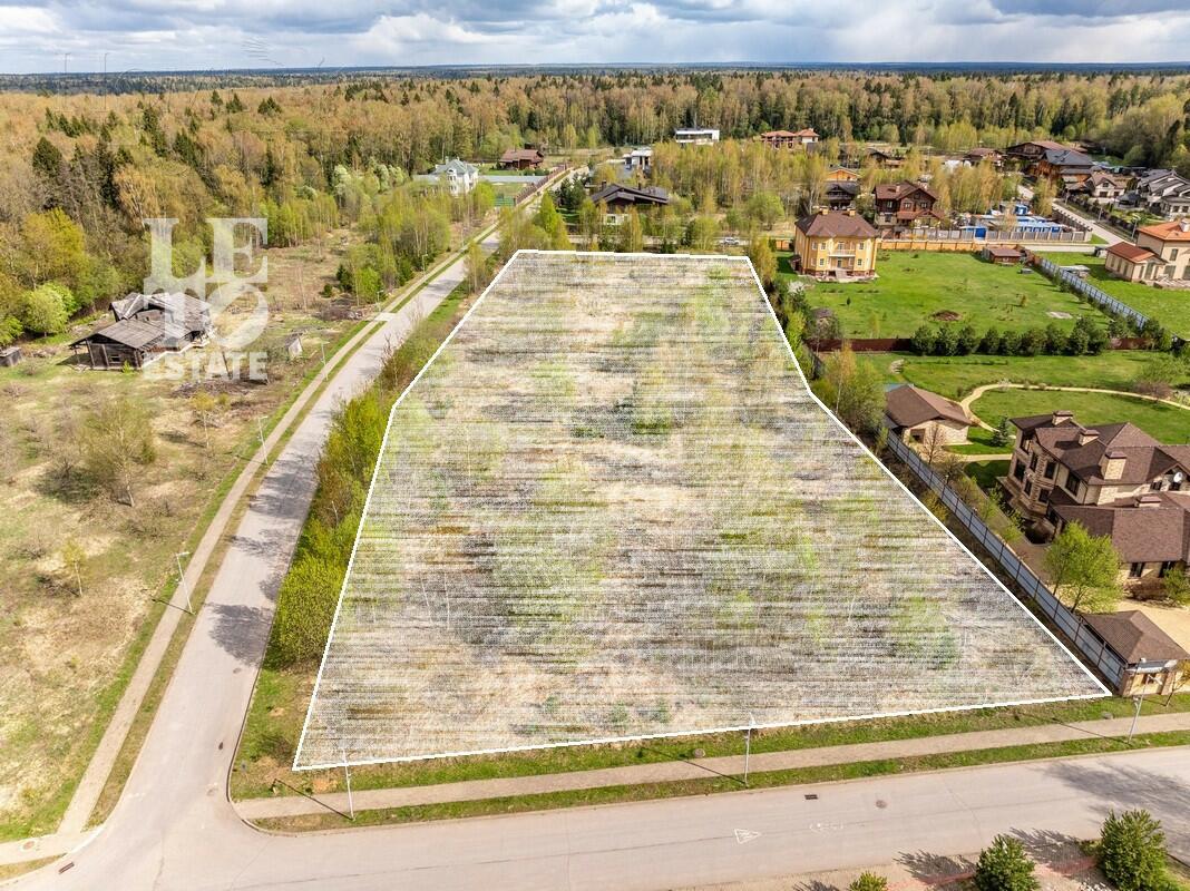 Участок 110.82 сот. в охраняемом поселке