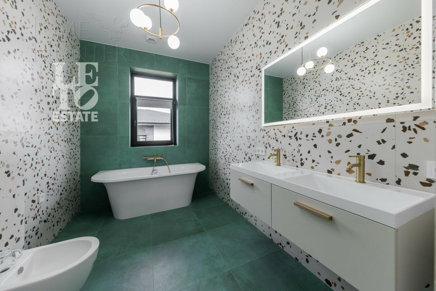 2-этажный коттедж 238.4 м² с отделкой