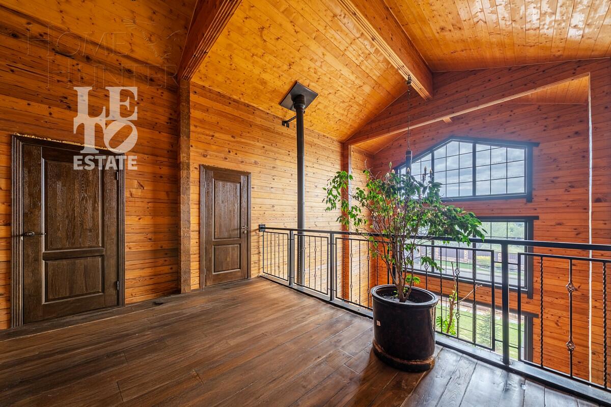 2-этажный коттедж 340 м² с отделкой