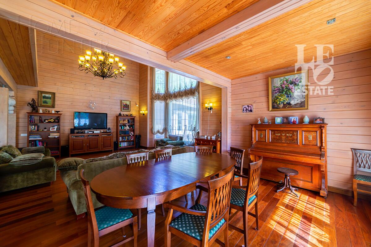 2-этажный коттедж 350 м² с отделкой