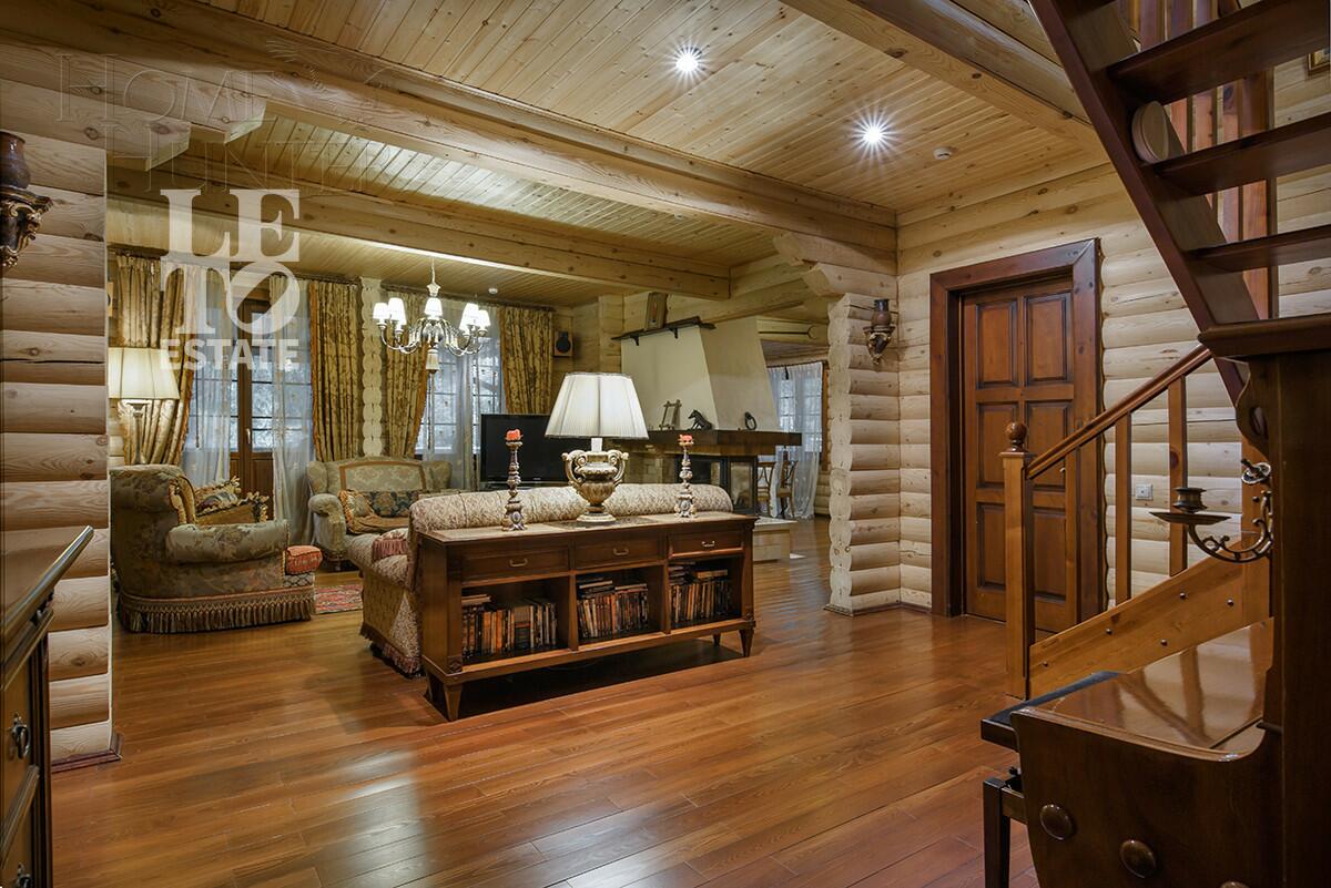 2-этажный коттедж 215.4 м² с отделкой