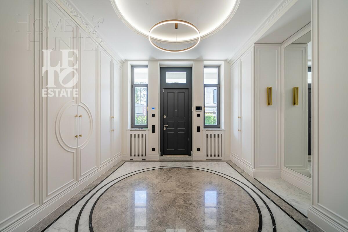 2-этажный коттедж 462 м² с отделкой