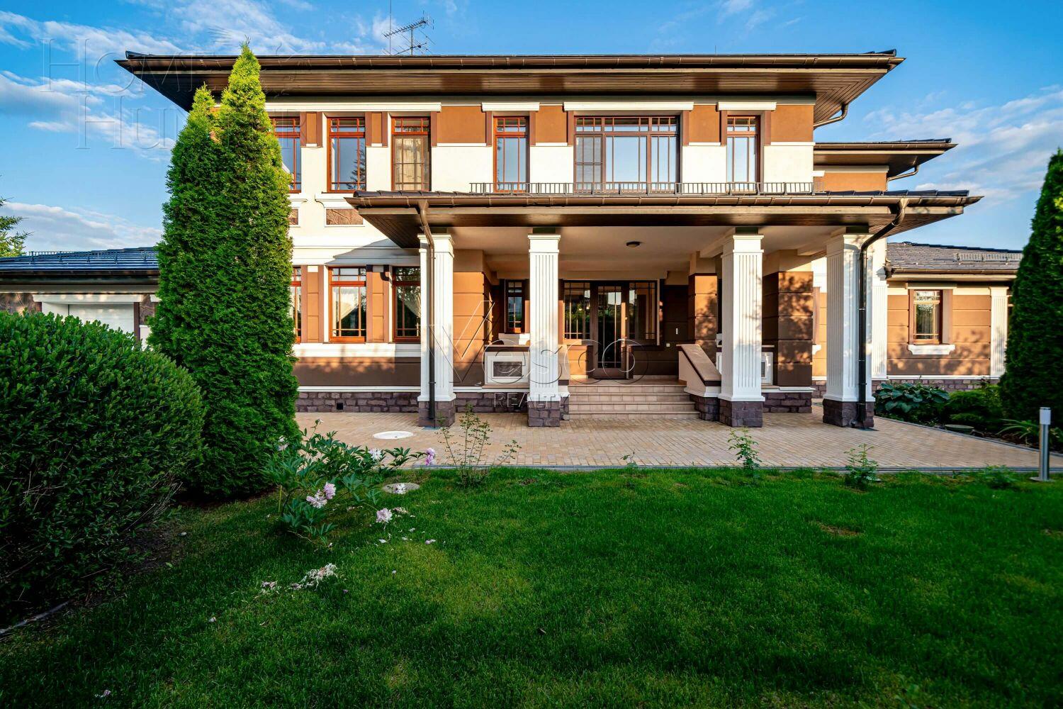 2-этажный коттедж 1 157 м² с отделкой