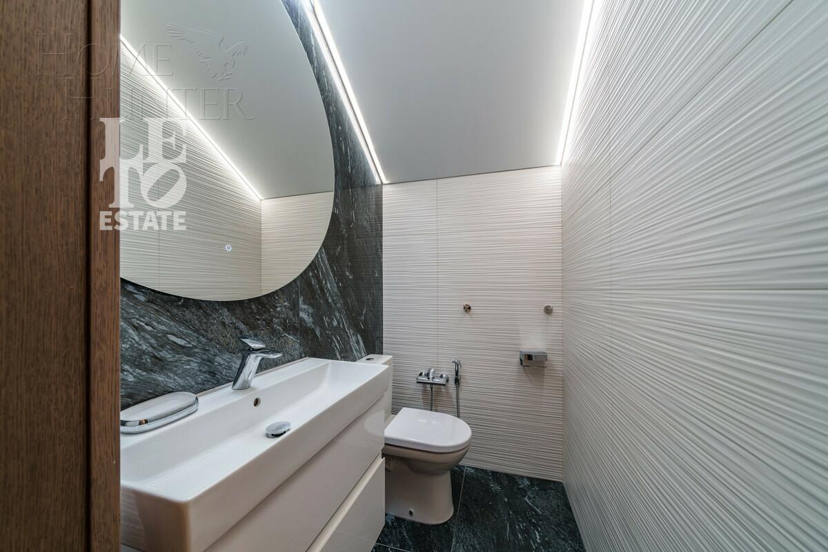 2-этажный коттедж 400 м² с отделкой