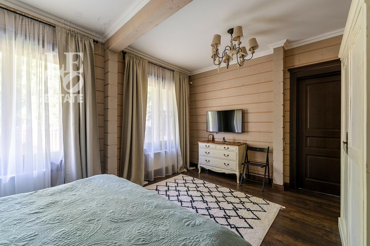 2-этажный коттедж 420 м² с отделкой