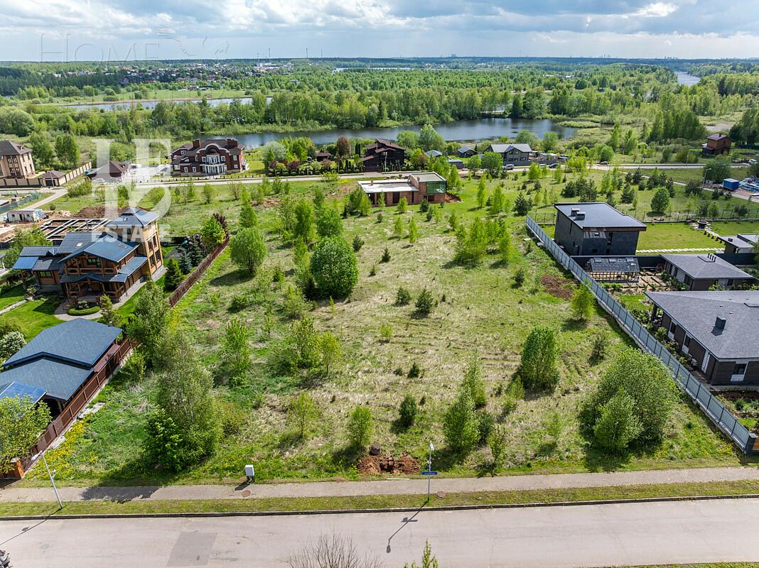 Участок 49.33 сот. в охраняемом поселке