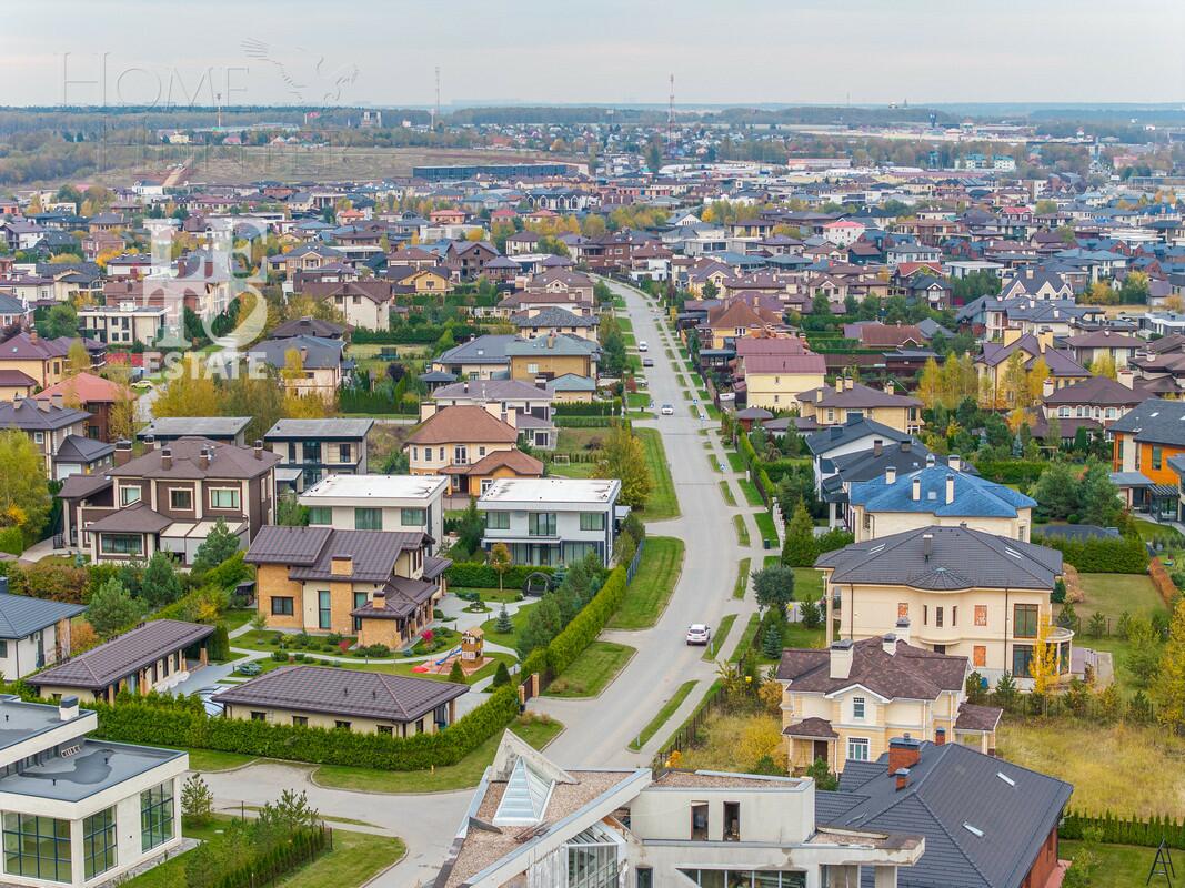 2-этажный коттедж 307 м² с отделкой