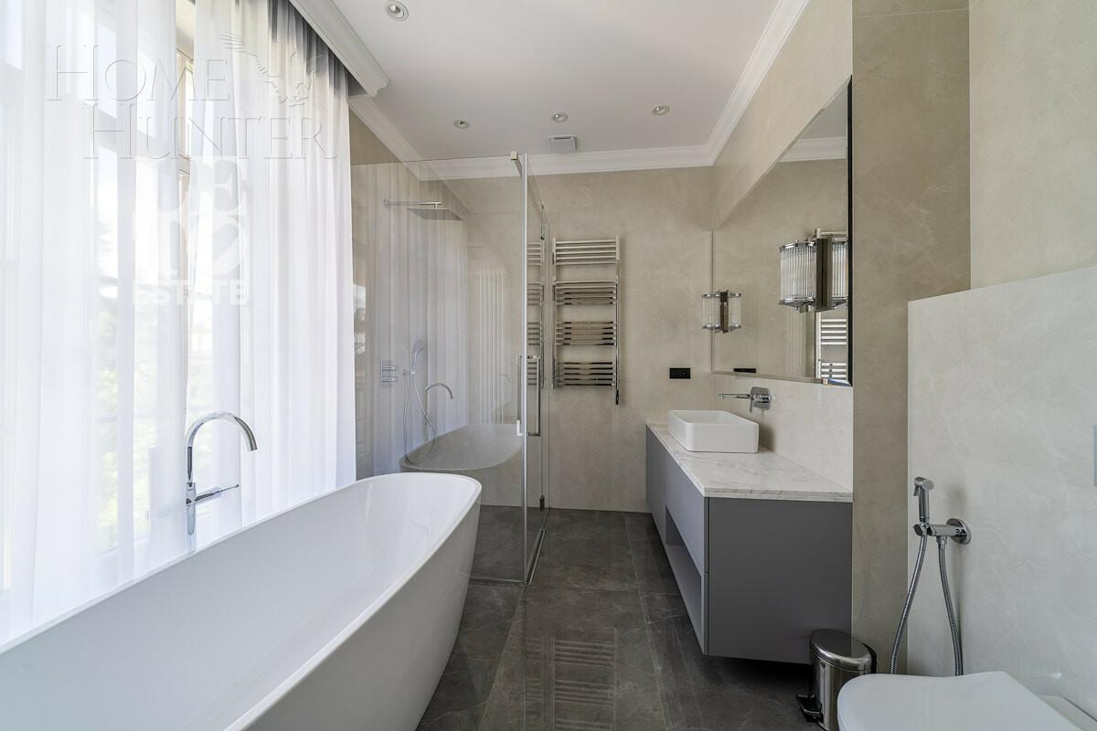 2-этажный коттедж 462 м² с отделкой