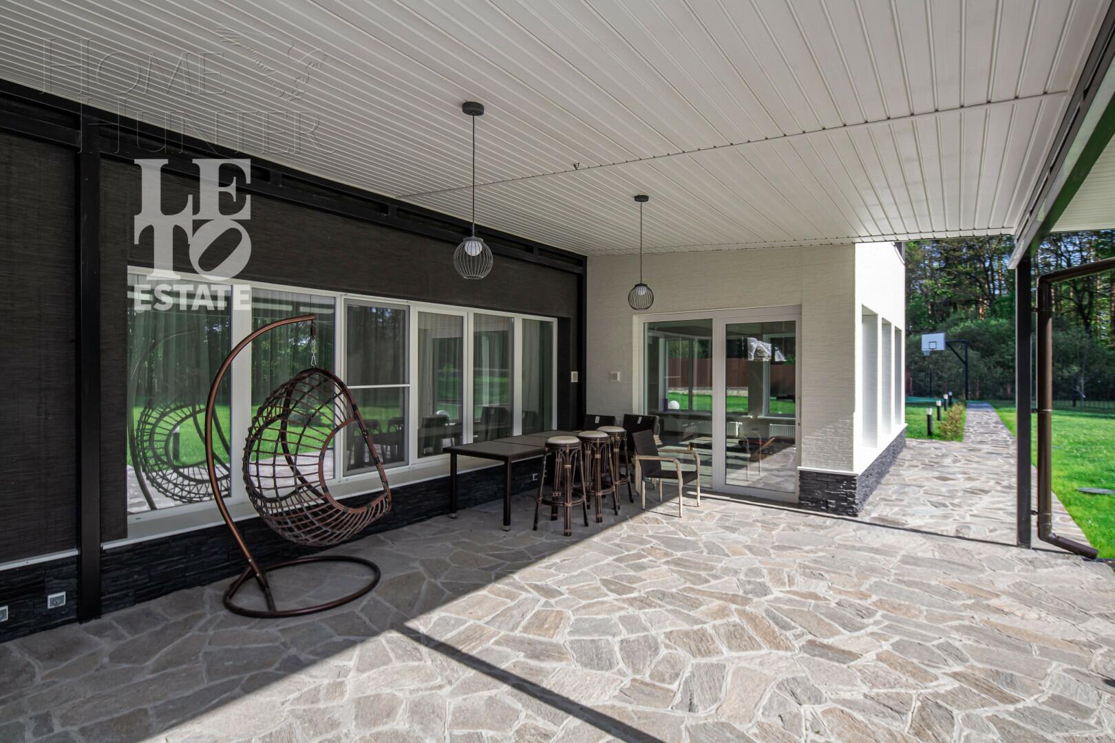 3-этажный коттедж 422 м² с отделкой