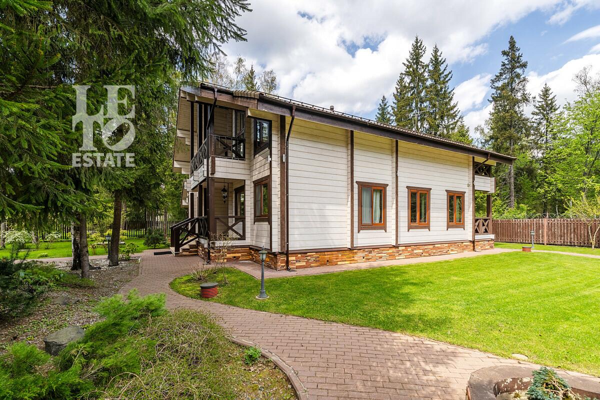 2-этажный коттедж 420 м² с отделкой