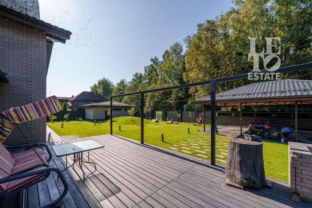 2-этажный коттедж 302 м² с отделкой