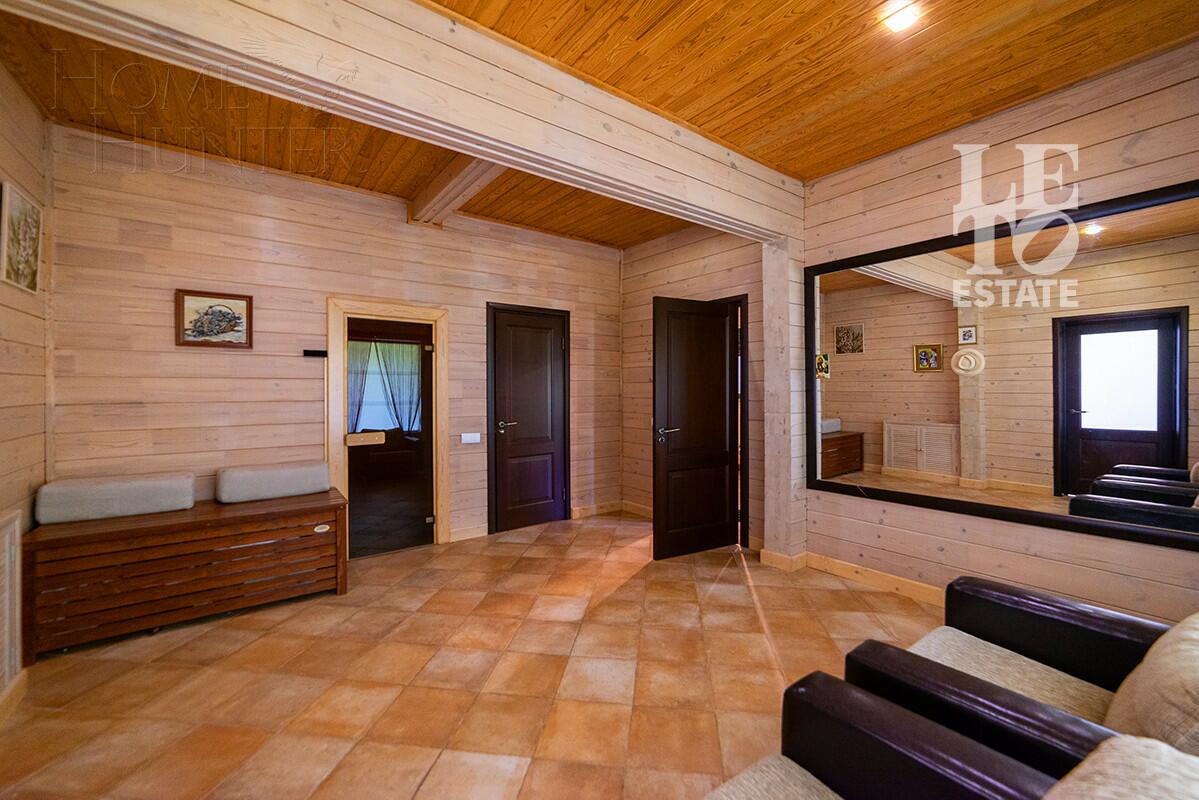 2-этажный коттедж 350 м² с отделкой