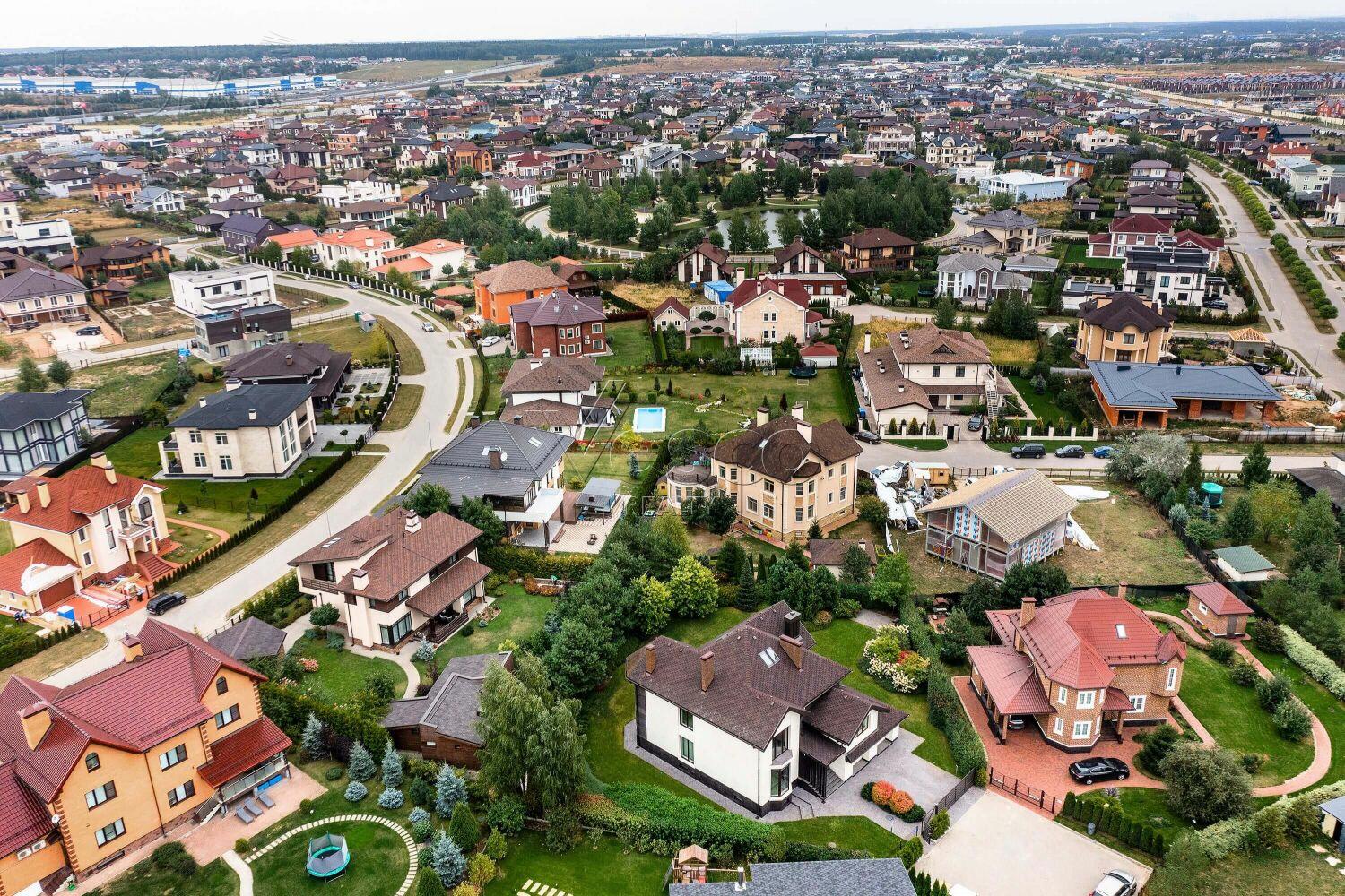 Участок 10 сот. в охраняемом поселке