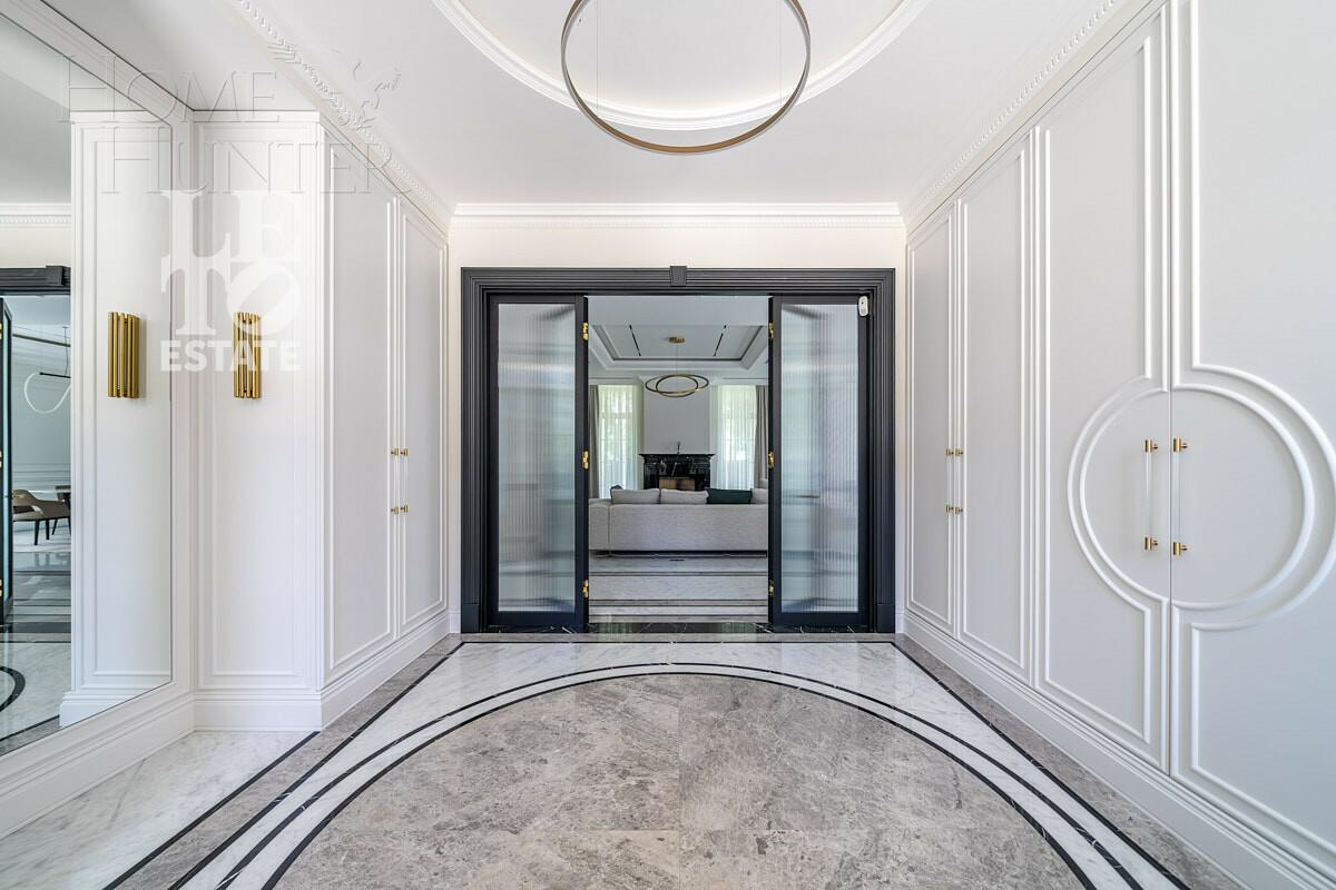 2-этажный коттедж 462 м² с отделкой