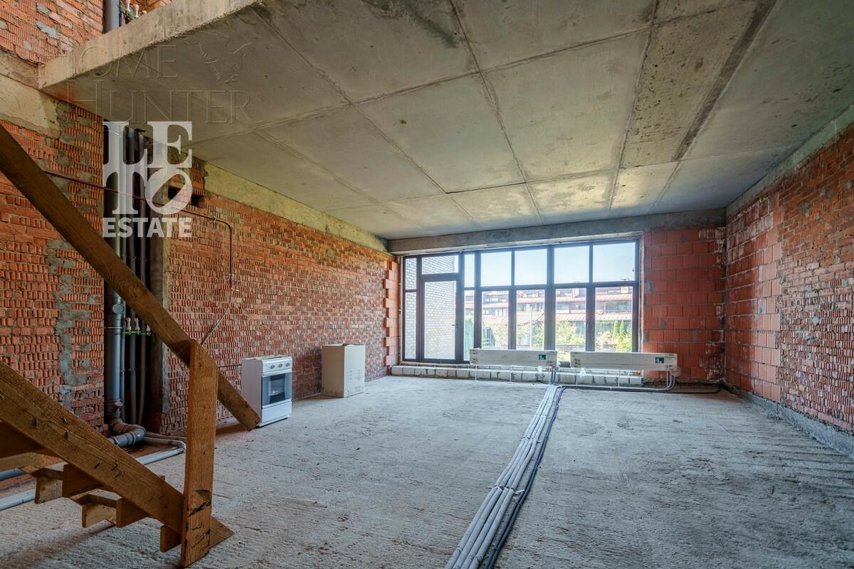 2-этажный таунхаус 270 м² без отделки